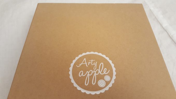 Arty apple cardboard box